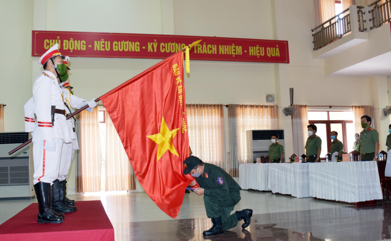 Thành lập Phòng An ninh mạng và phòng, chống tội phạm sử dụng công nghệ cao; Tiểu đoàn Cảnh sát cơ động dự bị chiến đấu Công an tỉnh Bến Tre -0