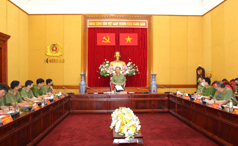 Chủ động các giải pháp bảo đảm an ninh, trật tự và phòng, chống dịch COVID-19 -0