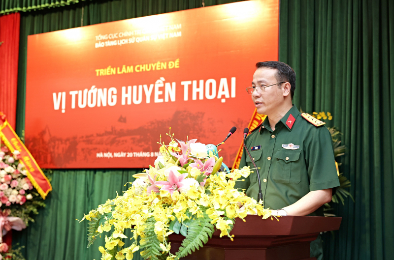 Giới thiệu hơn 200 hình ảnh, tài liệu, hiện vật phản ánh về cuộc đời, những cống hiến to lớn của Đại tướng Võ Nguyên Giáp -0