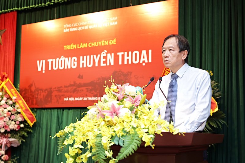 Giới thiệu hơn 200 hình ảnh, tài liệu, hiện vật phản ánh về cuộc đời, những cống hiến to lớn của Đại tướng Võ Nguyên Giáp -0