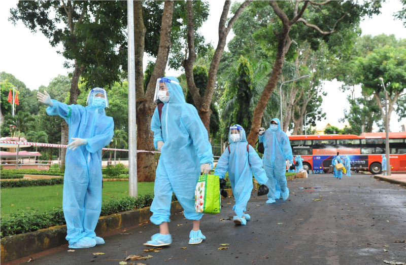 Thêm 346 công dân Đắk Lắk được đón về quê -0