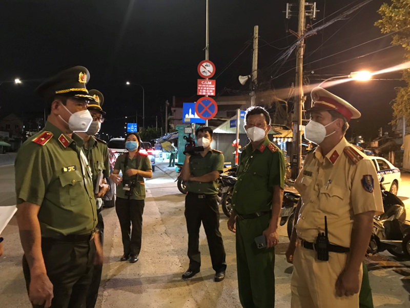 Trang 11_số đặc biệt_Công an TP Hồ Chí Minh nỗ lực thực hiện “nhiệm vụ kép” -0
