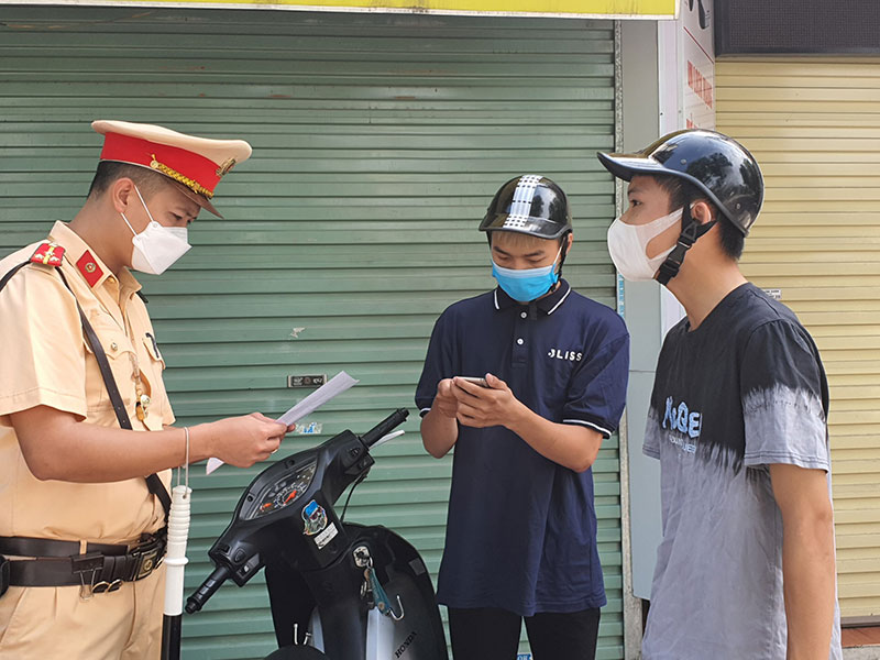 Hà Nội triển khai các biện pháp quản lý công dân từ vùng dịch về địa phương -1