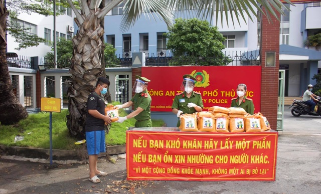 “Phòng tuyến vững chắc” trong cuộc chiến phòng, chống dịch COVID-19 -0