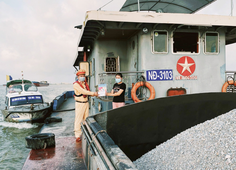 28- so 198----- Phá án nơi cửa biển -0