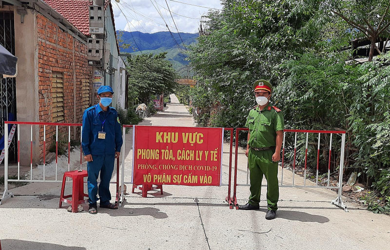 Siết chặt quản lý “vùng đỏ”, bảo vệ “vùng xanh” -0