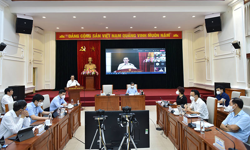 Trường đại học cần tham gia chống dịch bằng tất cả khả năng có thể -0