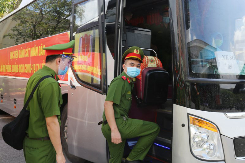 Trường đại học cần tham gia chống dịch bằng tất cả khả năng có thể -0