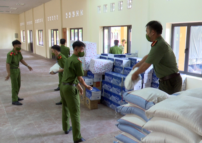 Phát động CBCS quyên góp ủng hộ nhu yếu phẩm phục vụ công tác chống dịch COVID-19 -0