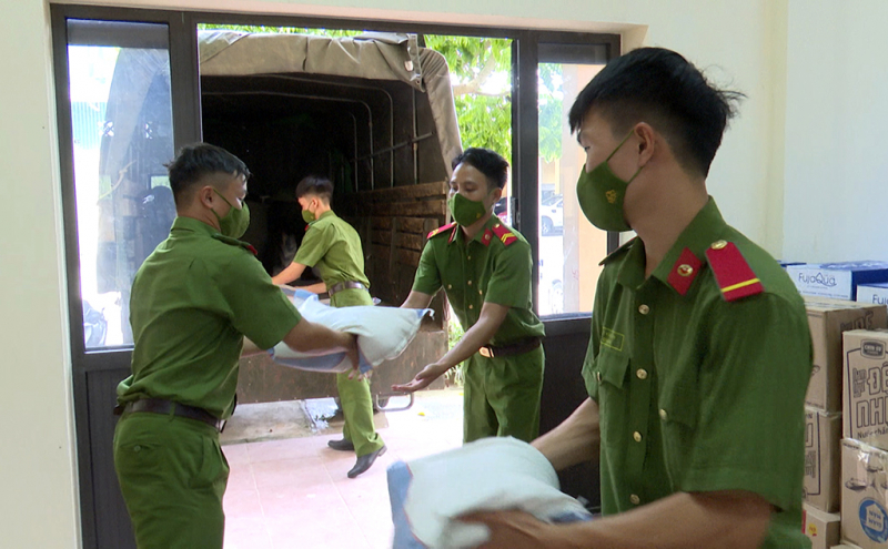 Phát động CBCS quyên góp ủng hộ nhu yếu phẩm phục vụ công tác chống dịch COVID-19 -0