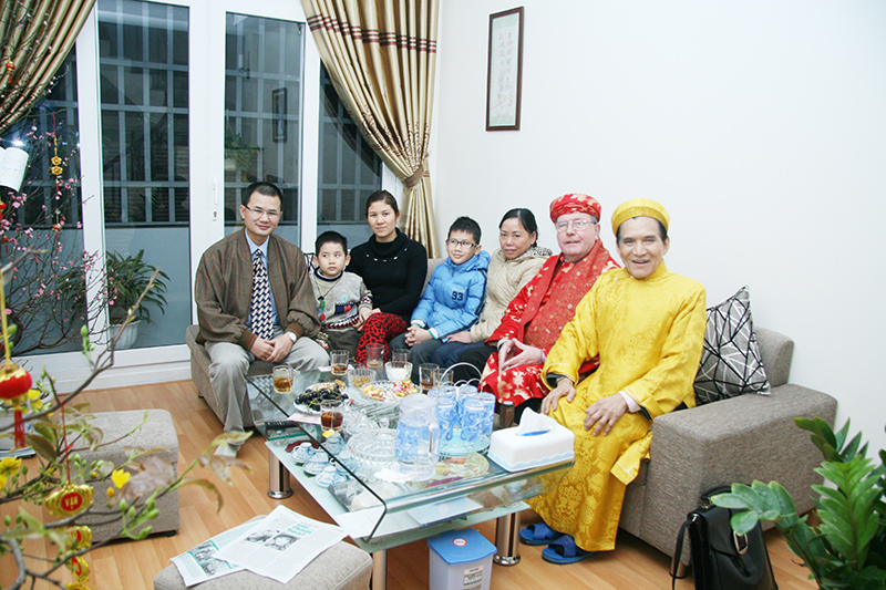 Tết Việt ấm lòng người -0
