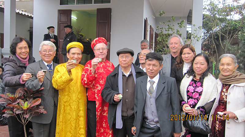 Tết Việt ấm lòng người -0