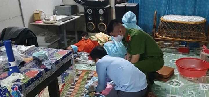 Cảnh sát khu vực hỗ trợ sản phụ vượt cạn tại nhà trong đêm  -0