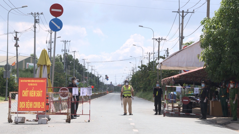 Huy động tối đa lực lượng CSCĐ giữ vững ANTT địa bàn giáp ranh TP Hồ Chí Minh -0