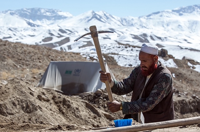 Ai chia “Miếng bánh” tài nguyên ở Afghanistan? -0