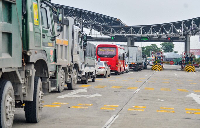 Bí thư Thành ủy Hà Nội Đinh Tiến Dũng: Còn sơ hở trong tổ chức thực hiện giãn cách xã hội -0