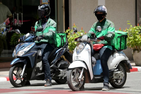 HCM City allows shippers to operate in COVID-19 “red zones” from August 30 -0