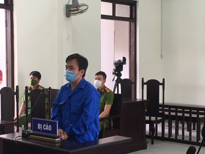 Đâm xe vào CSGT để vượt chốt kiểm dịch COVID-19, tài xế lãn án tù -0