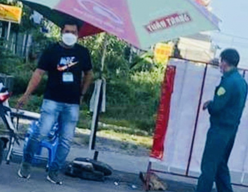 Khởi tố một Tổ phó chốt kiểm soát dịch “làm luật” với người giao hàng -0