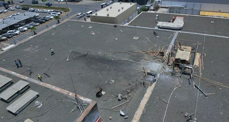 UAV mang bom tấn công sân bay quốc tế Arab Saudi -0