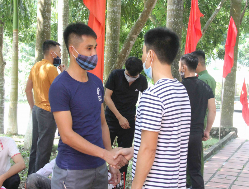 vq - phạm nhân chia tay.jpg -0