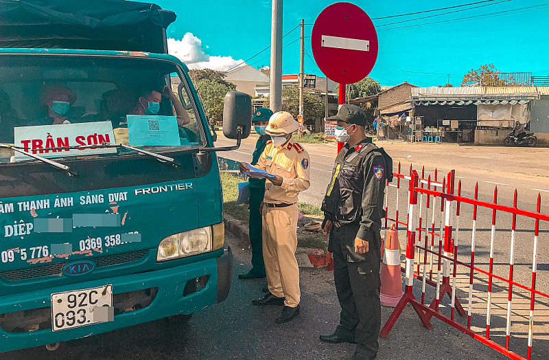 Kiên trì nơi tuyến đầu chống dịch -0