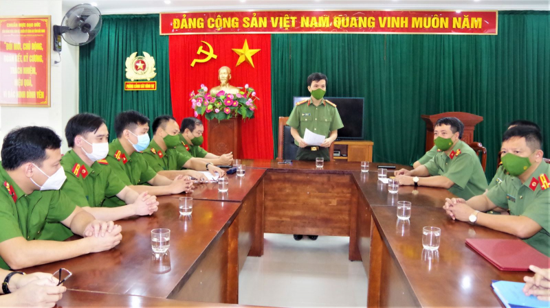 Công an Bắc Ninh: Bắt 6 đối tượng trong đường dây chiếm đoạt facebook để lừa đảo -0