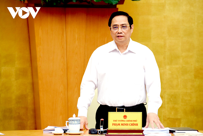 Thủ tướng: Nhanh chóng kiểm soát dịch, thúc đẩy phát triển kinh tế-xã hội -0