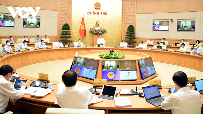Thủ tướng: Nhanh chóng kiểm soát dịch, thúc đẩy phát triển kinh tế-xã hội -0