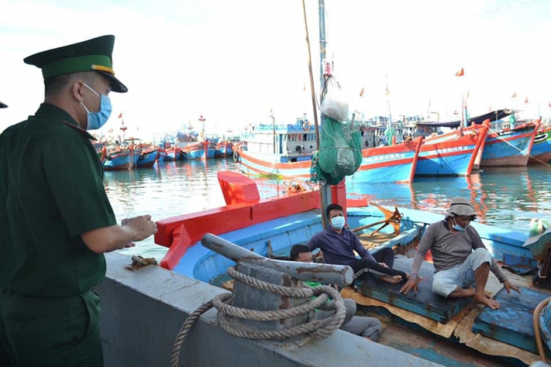 Tàu cá mất tín hiệu giám sát hành trình, 13 ngư dân đảo Lý Sơn buộc phải cách lý tập trung phòng, chống dịch -0