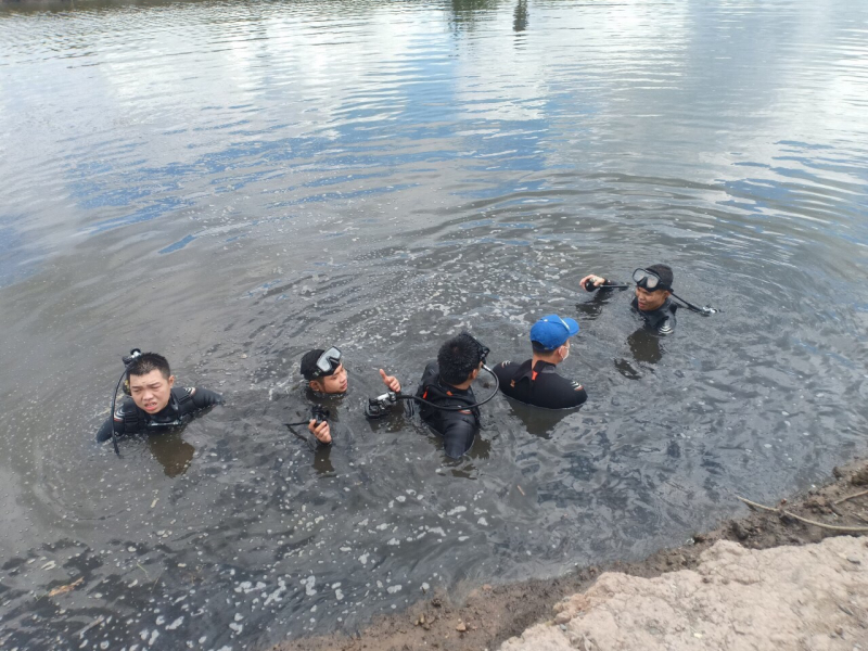 Bị dân truy đuổi, 3 đối tượng trộm chó nhảy kênh trốn, 1 đối tượng đuối nước -0