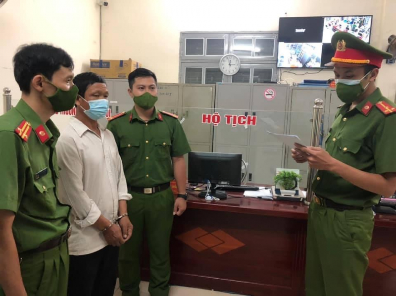 Khởi tố nguyên trưởng bản tham ô hơn 52 triệu đồng -0