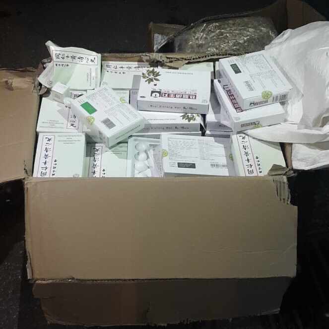 Cảnh sát giao thông lại phát hiện đối tượng cố tình thông chốt ban đêm để chở hàng lậu, mua ma tuý -0