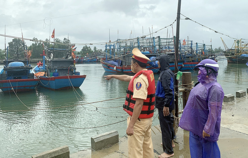 Công an Quảng Nam sẵn sàng lực lượng, phương tiện ứng phó bão số 5 -0