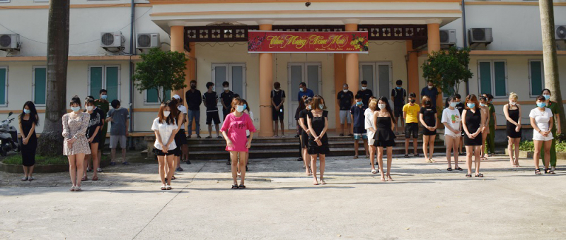Hàng chục thanh niên rủ nhau