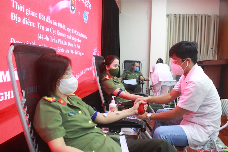 Hiến máu tình nguyện, chung tay đẩy lùi đại dịch COVID-19 -0