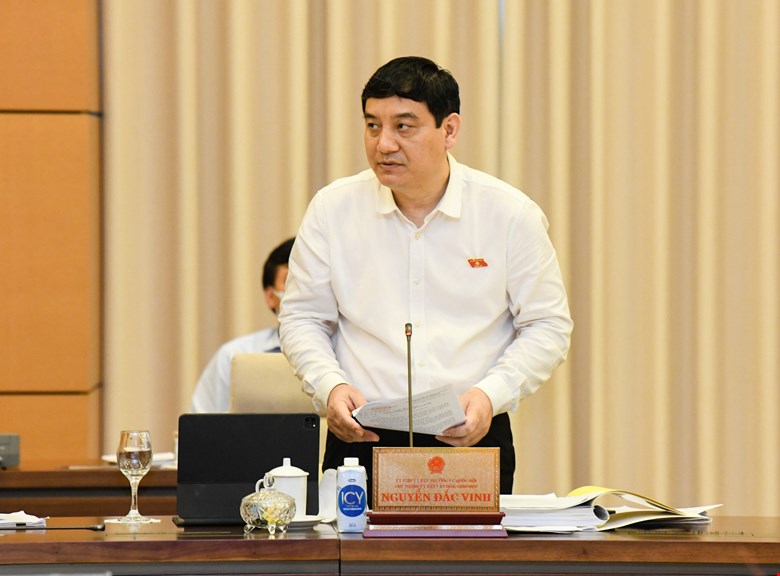 Cần nghiêm cấm những bộ phim cổ súy cho hành vi vi phạm pháp luật -0