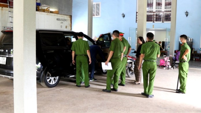 Huy động gần 100 CBCS bắt nhóm bảo kê gây thương tích cho ngư dân -0