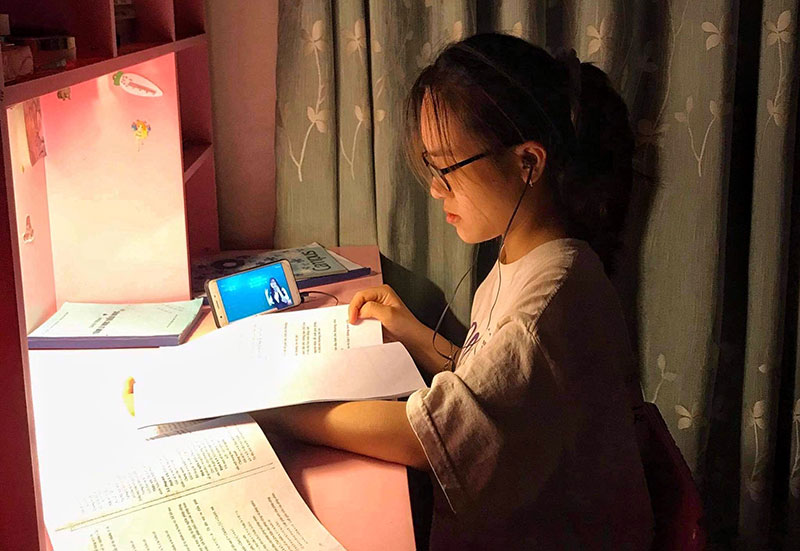Sinh viên vùng cao gặp nhiều khó khăn trong việc học online -0