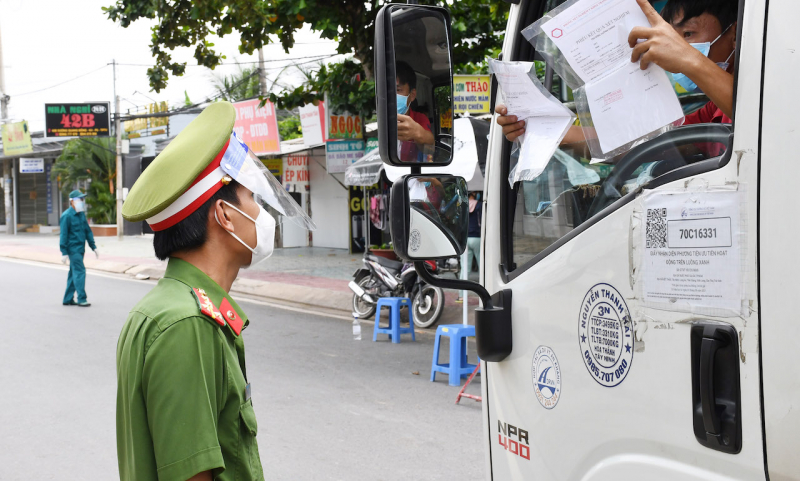 Nhiều tỉnh, thành Tây Nam bộ nới lỏng giãn cách xã hội -0
