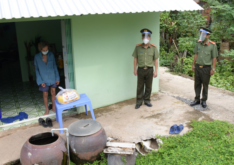 Nhiều tỉnh, thành Tây Nam bộ nới lỏng giãn cách xã hội -0
