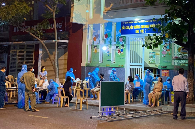 Số ca nhiễm Covid-19 ở Bình Định vượt mốc 1.000 người, 5 phường Quy Nhơn bước qua ngày phong tỏa thứ 2 -0