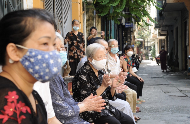 Chia sẻ khó khăn, hỗ trợ thiết thực cho người dân cùng vượt qua đại dịch -0