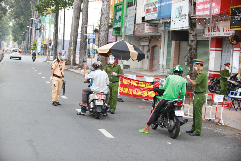 Công an TP Hồ Chí Minh lý giải nguyên nhân F0 có giấy đi đường -0