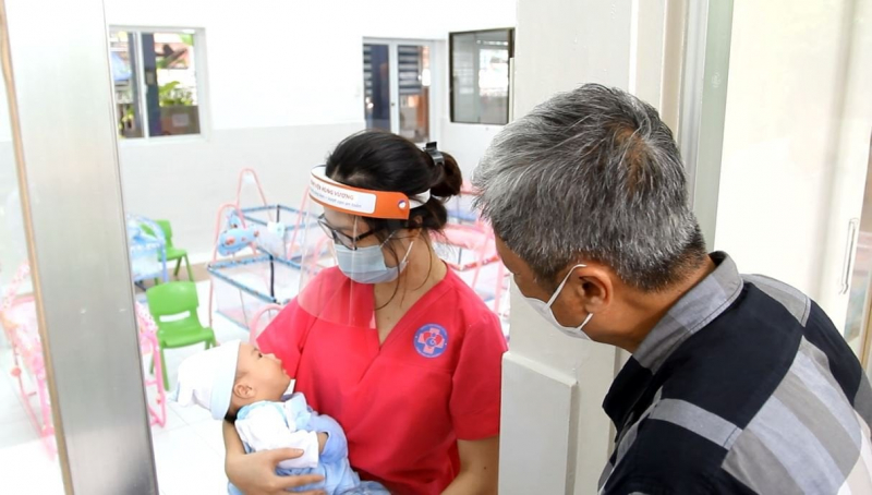 Mang trung thu đến với các em nhỏ có người thân mất vì COVID-19 -0