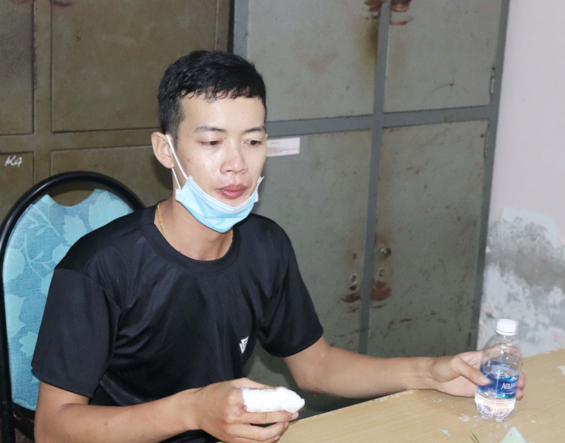 Khởi tố “phi công” sát hại 3 chị em người tình  -0