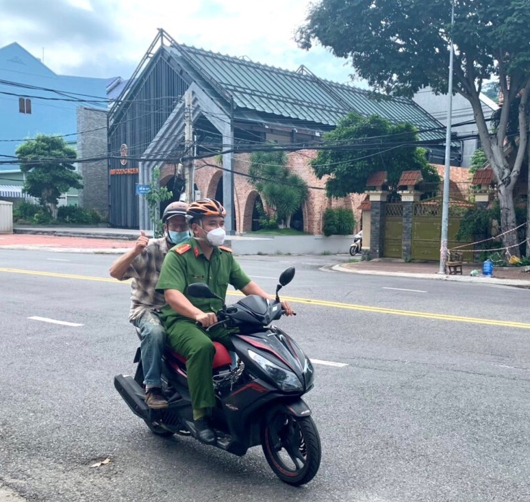 Những hành động nhỏ nhưng ý nghĩa trong mùa dịch -0