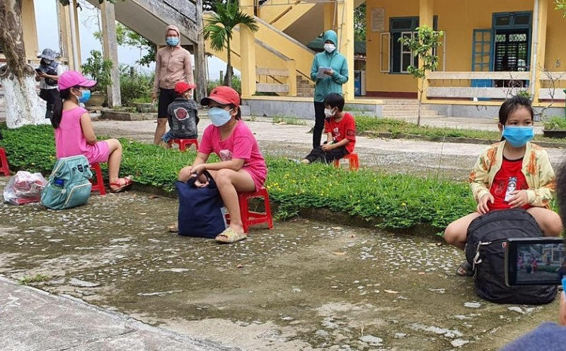 32 học sinh Tiểu học ở Huế cách ly tại trường do liên quan ca nghi nhiễm COVID-19 -0