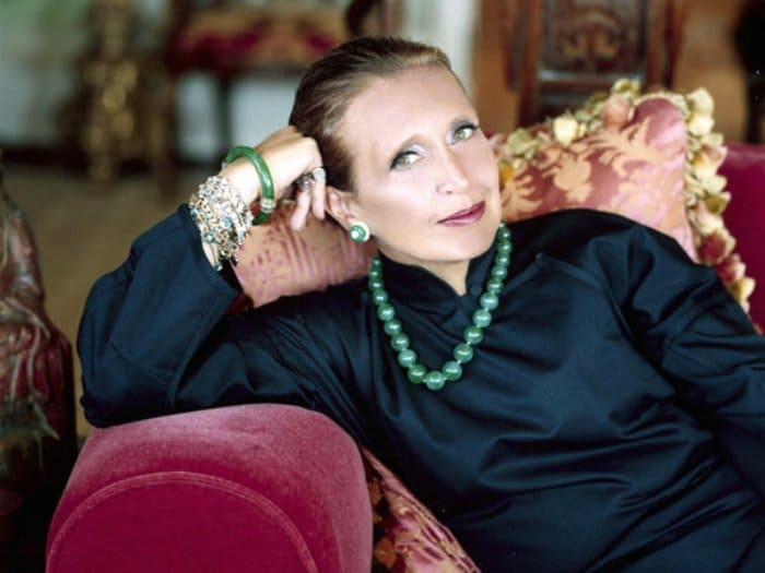 1. danielle steel-nữ hoàng sách bestseller.jpg -0