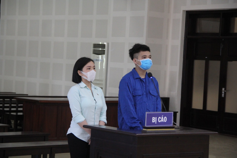 Nữ nhân viên spa “trữ” hơn 2.000 viên thuốc lắc bán kiếm lời  -0